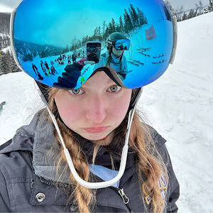 Meet your Posher, Anika